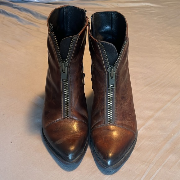 Freebird - Claire - Picture 3 of 9